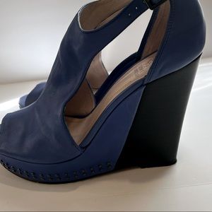Vince Camuto platforms